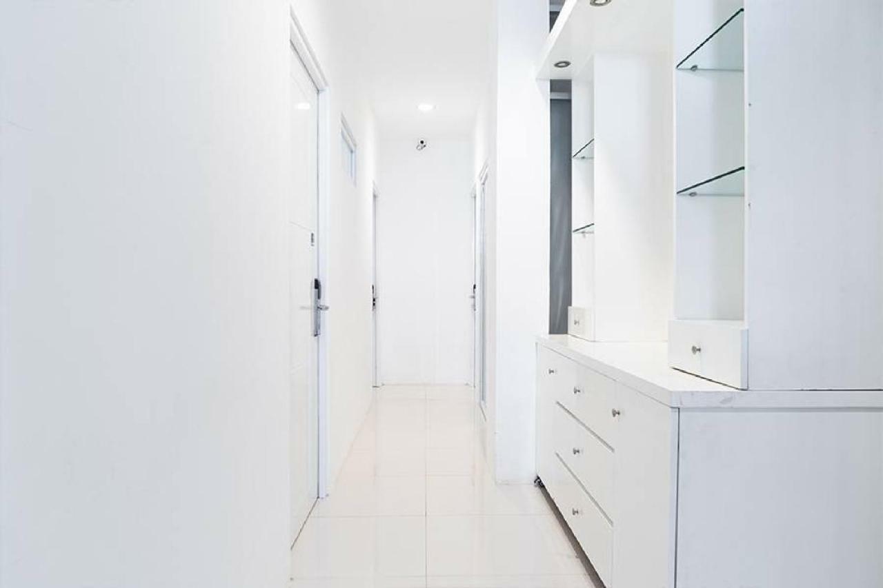 Reddoorz Near Seasons City Mall Джакарта Экстерьер фото